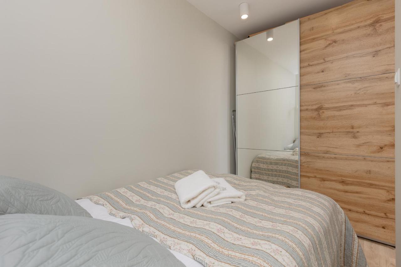 Aleja Jana Pawla II Studio Warsaw By Noclegi Renters Bagian luar foto